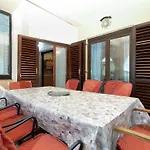 P-lena 1775 Appartement