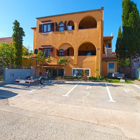 Apartman P-lena 1775 *
