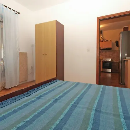 Apartman P-lena 1775 Medulin